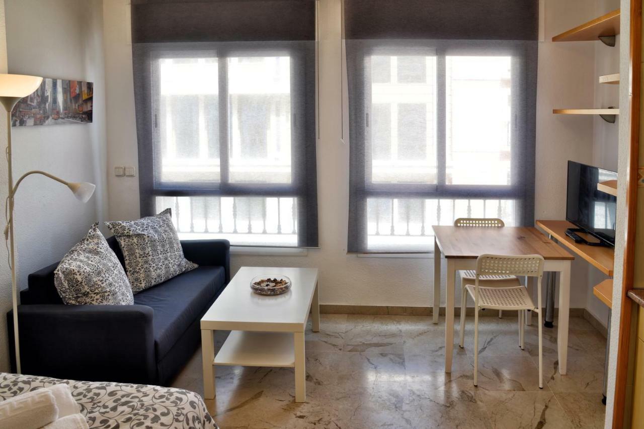 Wonderstays Apartamentos Vela 马拉加 外观 照片